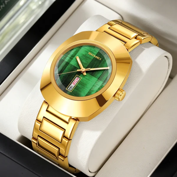 Skmei 9410 Luxury Waterproof Men's Watch - Golden & Green