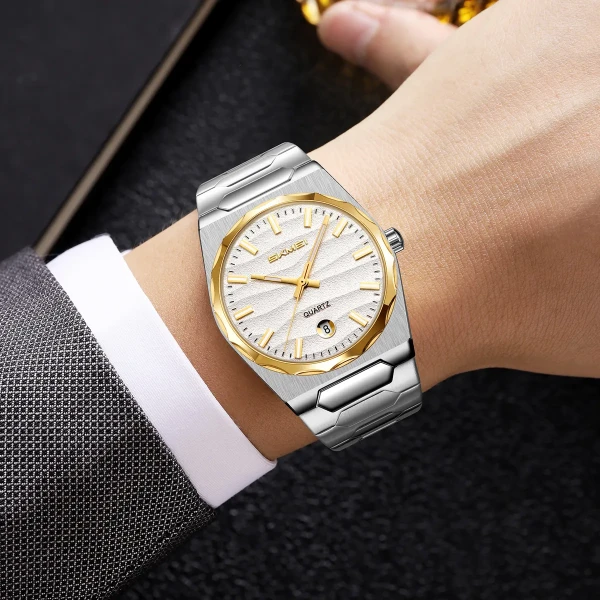 Skmei 9382 Luxury Quartz Watch for Men - Silver & Gold